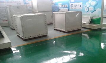 �����ˮ��ײ��ͽ�©ˮ��ԓ��ô�k��